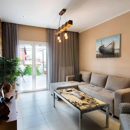 Sea & Mountain House Notos