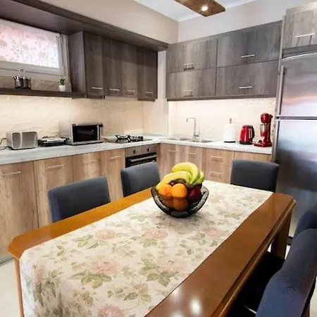 Sea & Mountain House بيت للعطل